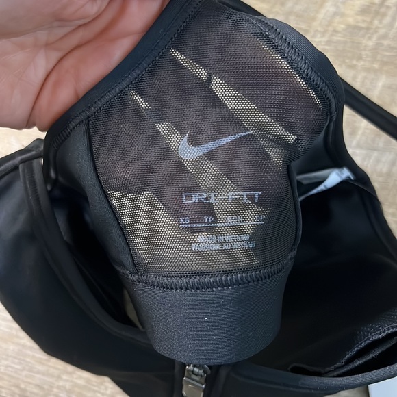 NWT Nike Black Mesh Sports Bra Size XS - Picture 2 of 3